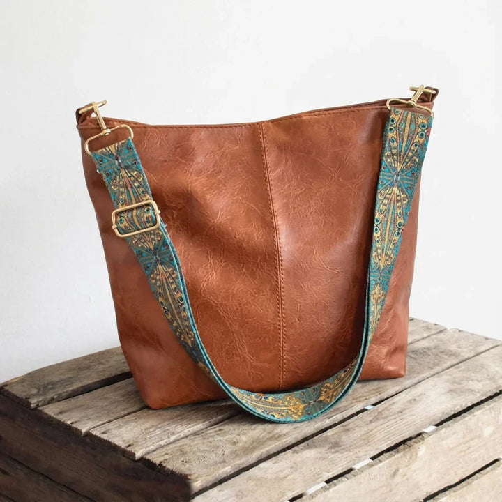 Chelsey | Spacious and Organized — Leather Work Bag with Compartments