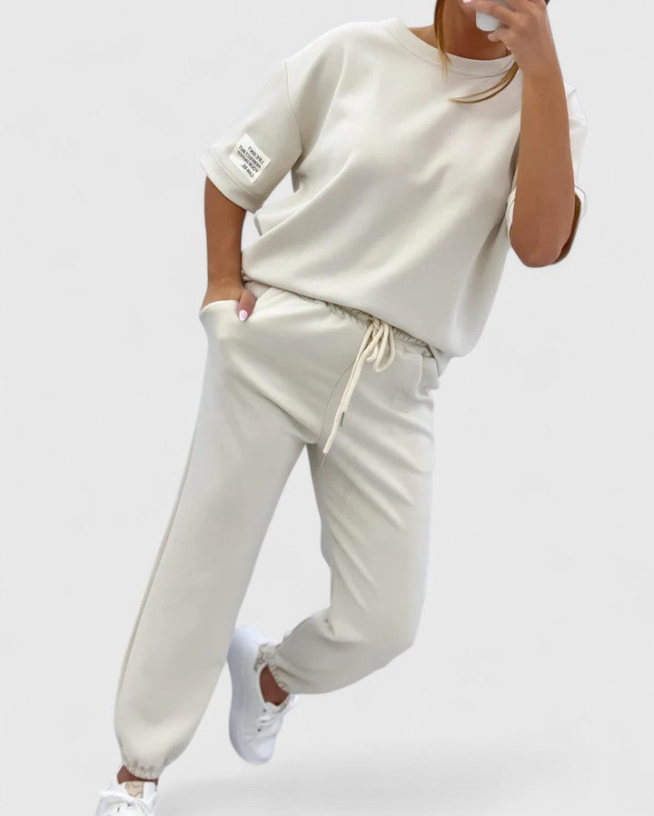 Stacy | Two-Piece Comodo Set