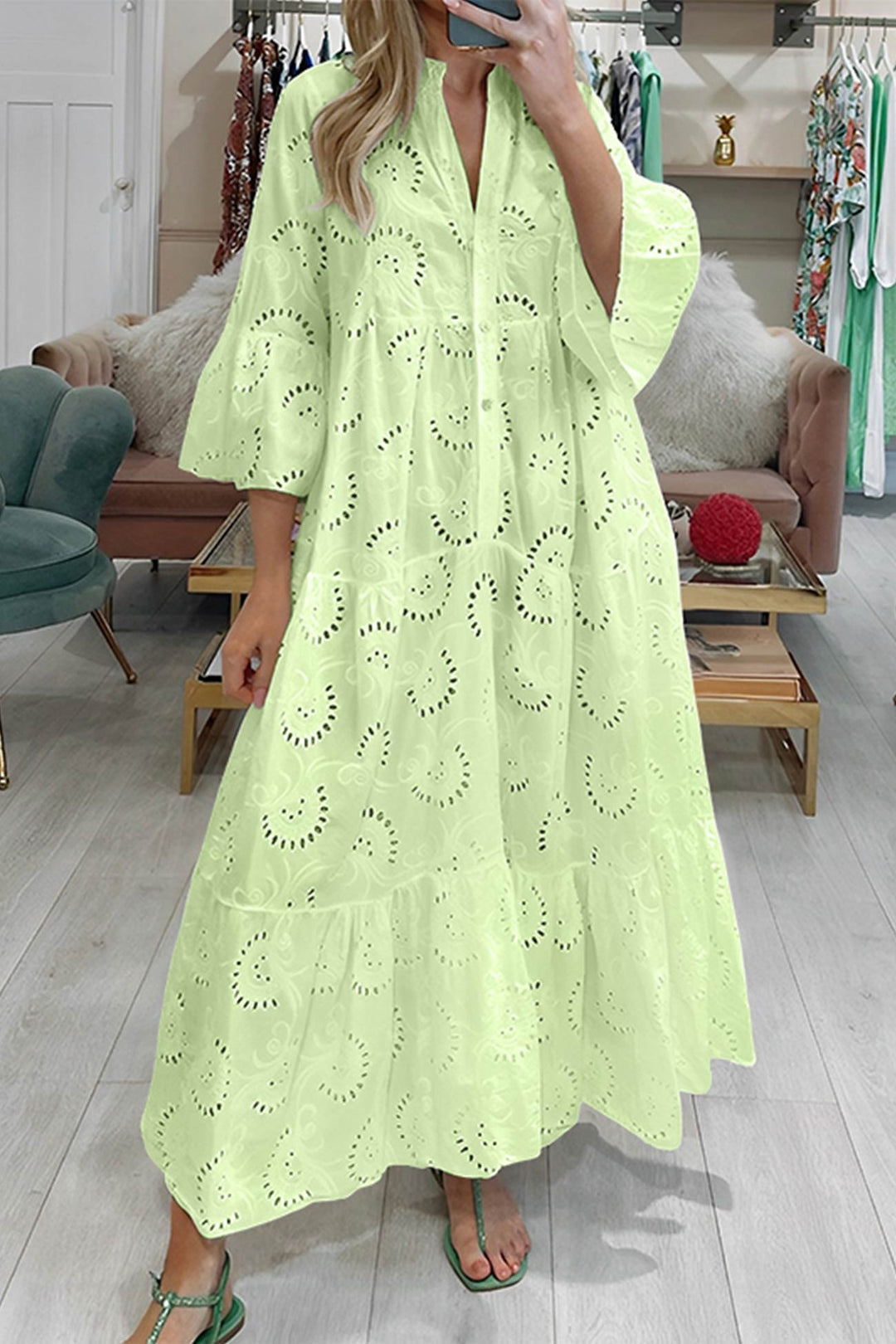 Lily - Elegant Lace Dress
