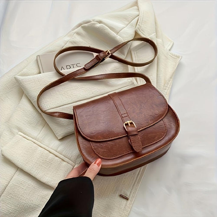 Evelyn | Compact and Stylish — Leather Saddle Bag