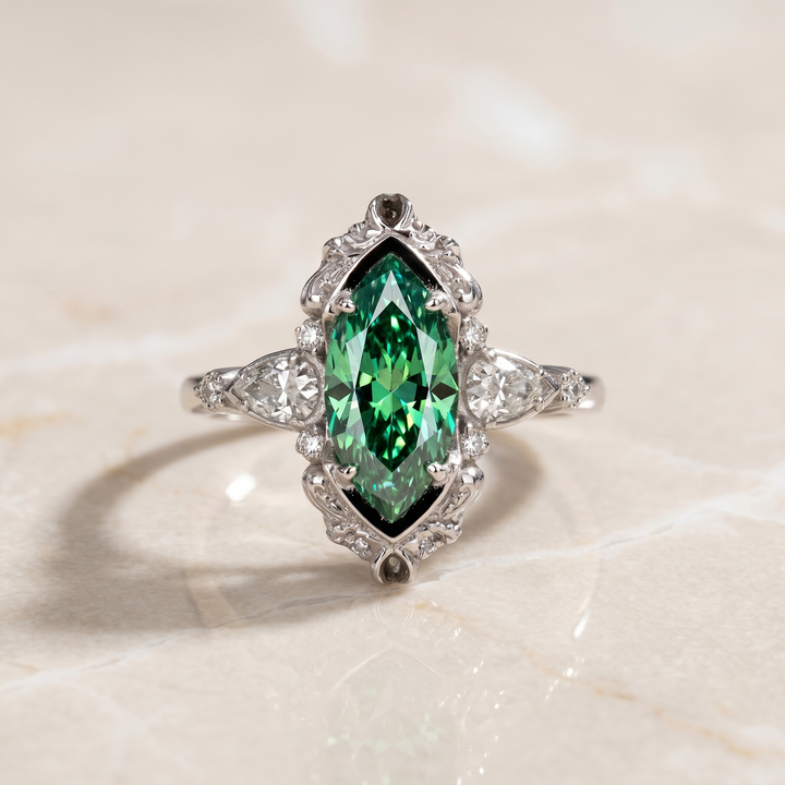 Vaelira Thornewyn Ring