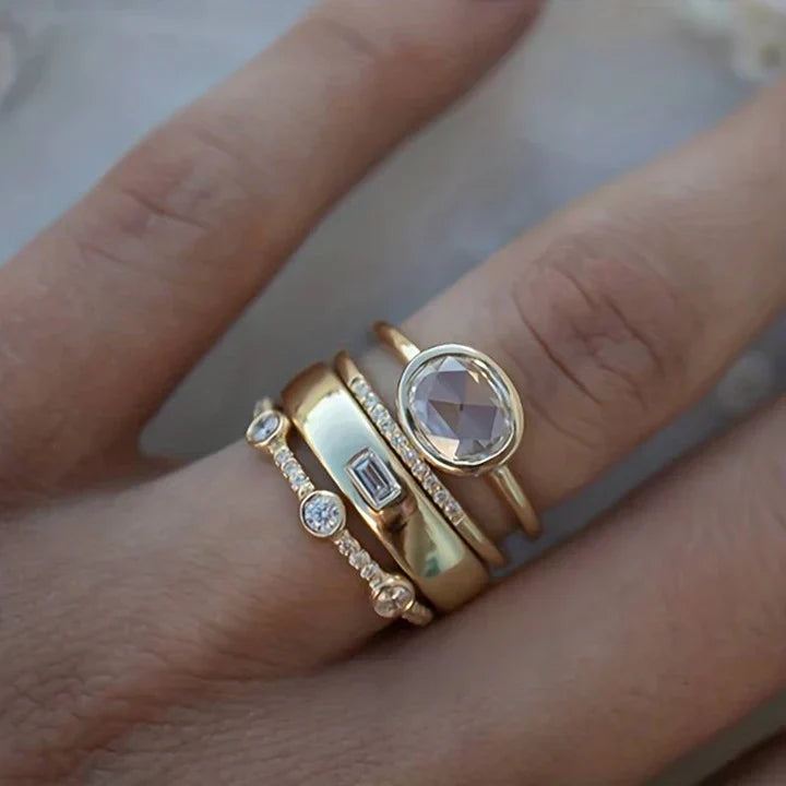 Vintage Gold and Zirconia Ring